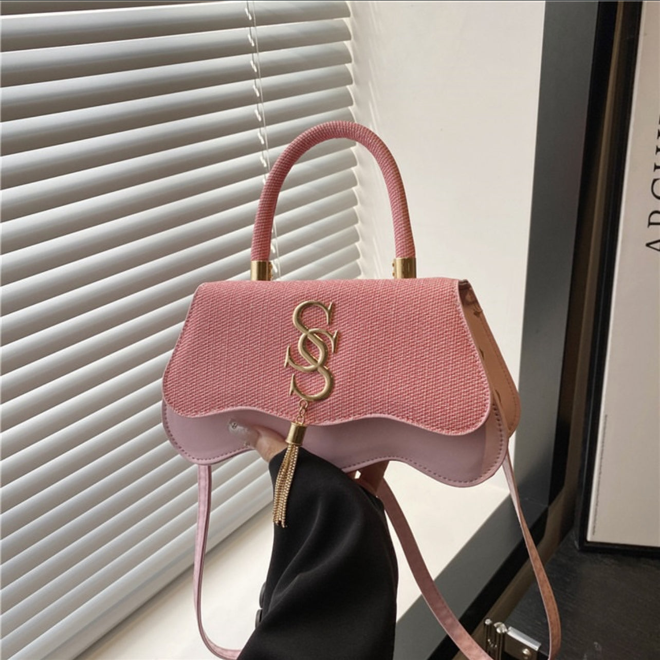 Elegant Wave Top Handle Handbag – Premium Shoulder & Crossbody Bag