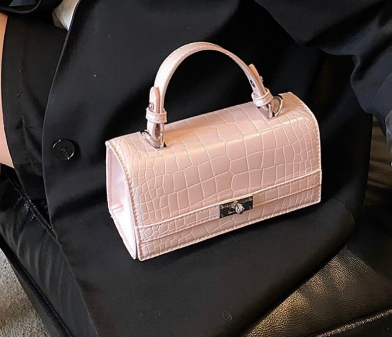 Luxury Croc Leather Handbag – Elegant Top Handle Crossbody Bag